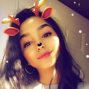 Meet your Posher, Leslie